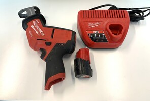  Milwaukee 2520-20 Hackzall with One Battery and Charger 