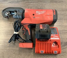  Milwaukee 2779-20 I M18 Force Logic 750 Crimper with battery and charger 